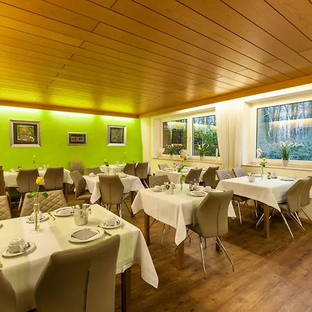 Am Springhorstsee 3* Гроссбургведель