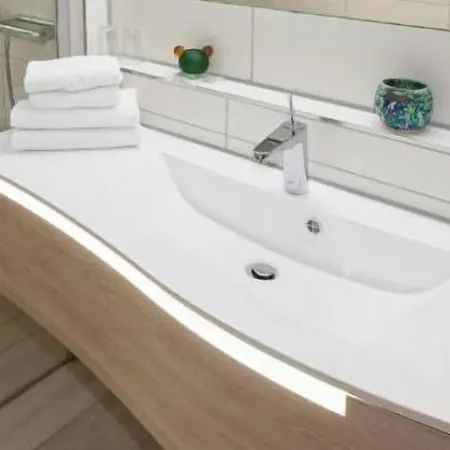 Szálloda Am Springhorstsee 3*