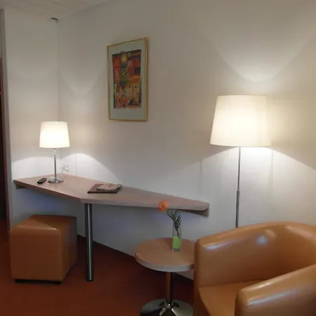 Am Springhorstsee 3*