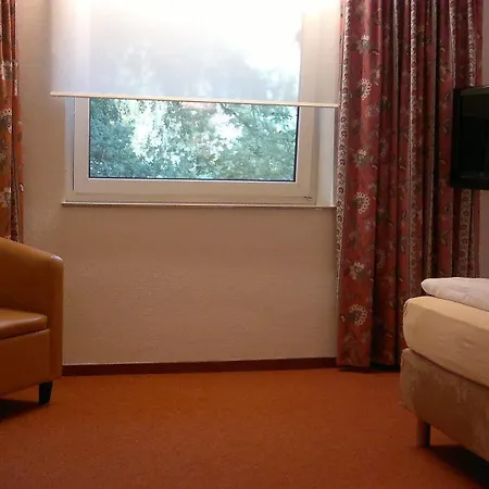 Am Springhorstsee 3* Гроссбургведель